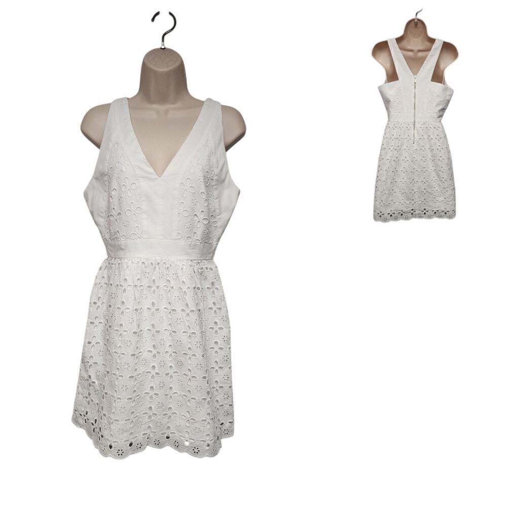 Laundry White V-Neck Low Back Eyelet Fit & Flare Knee Length Dress Size 4 - Picture 2 of 8